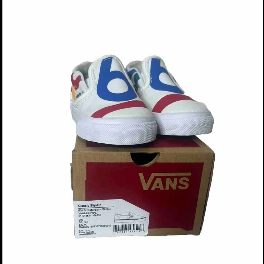 Kids unisex size 5 Vans Deck Club classic slip-on, multicolored sneaker‎